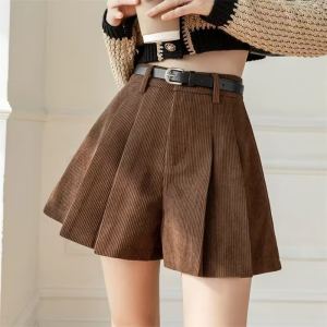 Short corduroy plissé slim casual femme