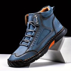Bottes cheville cousues main avec lanières et chaussures casual