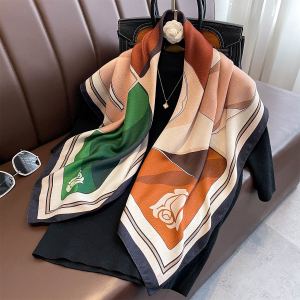 Grand foulard double face contrasté réversible