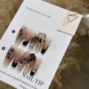 Faux Ongles Longs Camélia Artisanal Fille