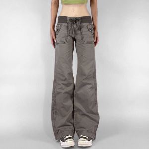 Jean taille basse contraste fil couture