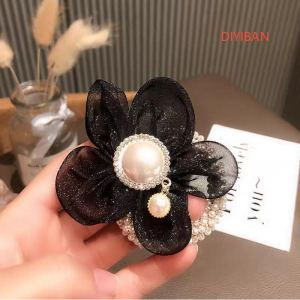 Cercle cheveux perle fleur délicat