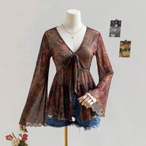Women's Ruffled Vintage Print Long-sleeve Top