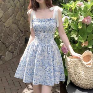 Robe bretelles fleurie été vacances